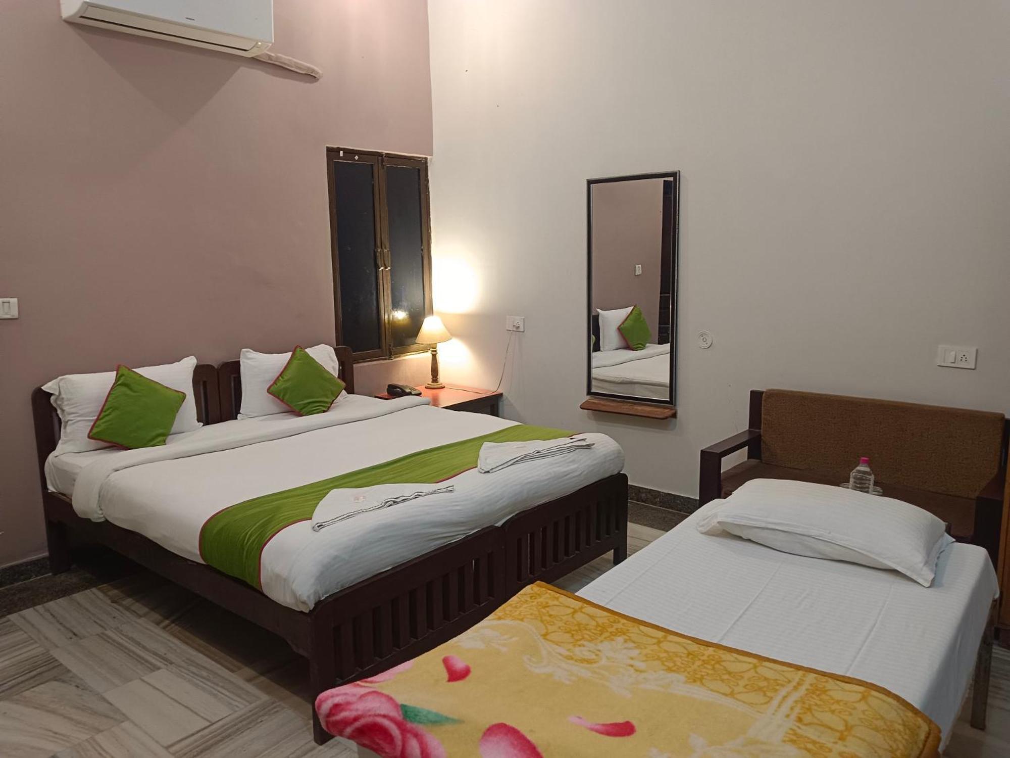Hotel Mewad Haveli 布什格尔 外观 照片