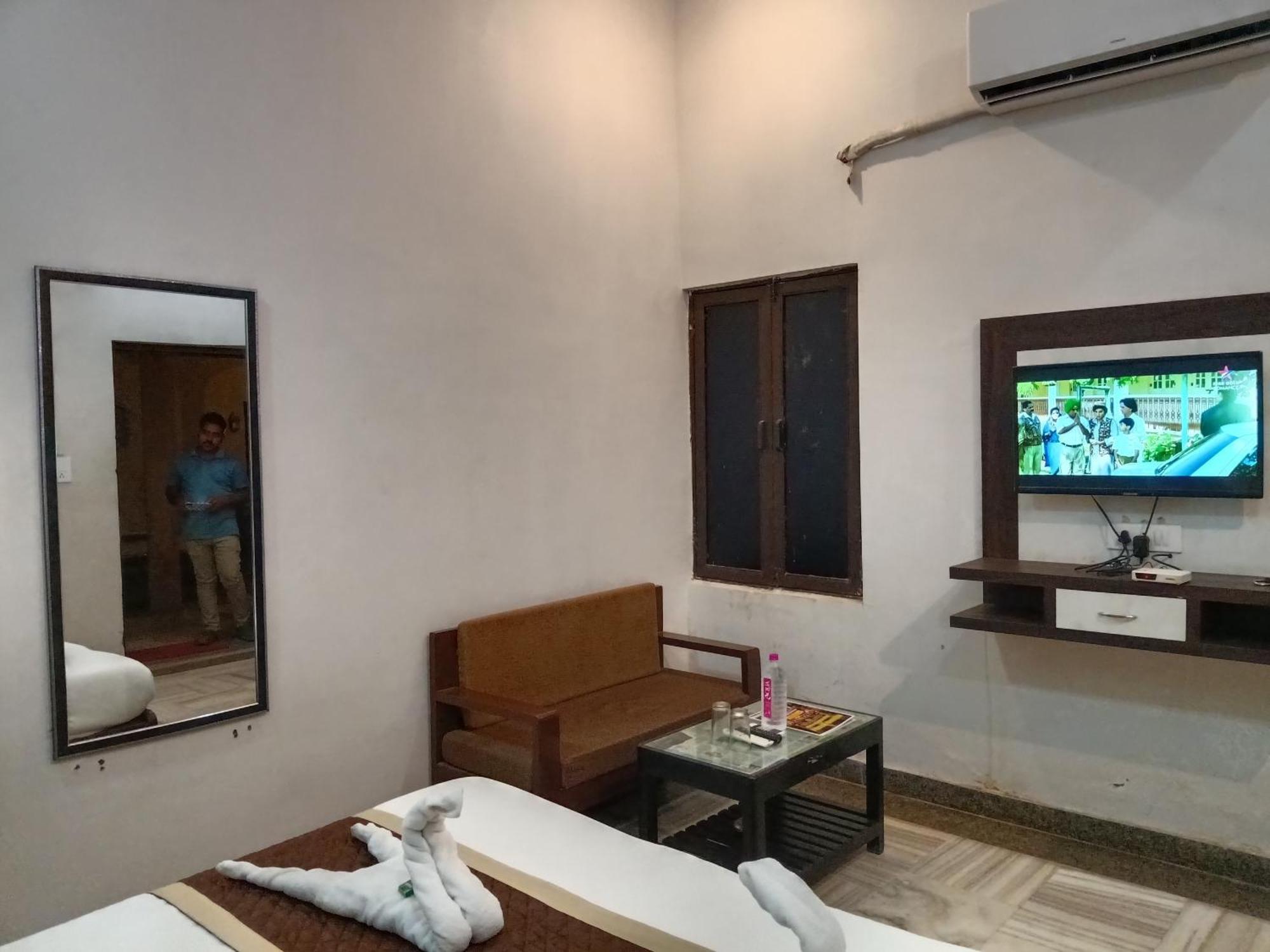 Hotel Mewad Haveli 布什格尔 外观 照片